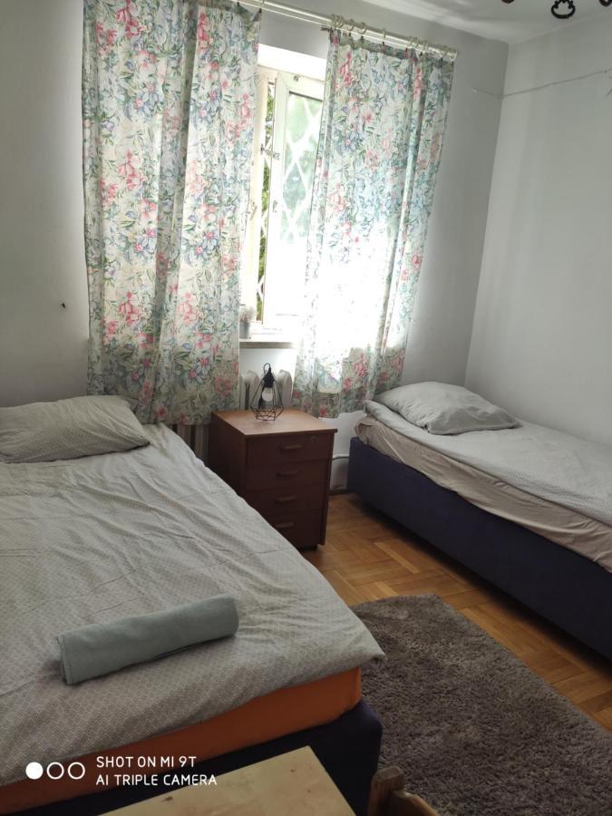 Popularna Guest Home Warszawa Exteriör bild